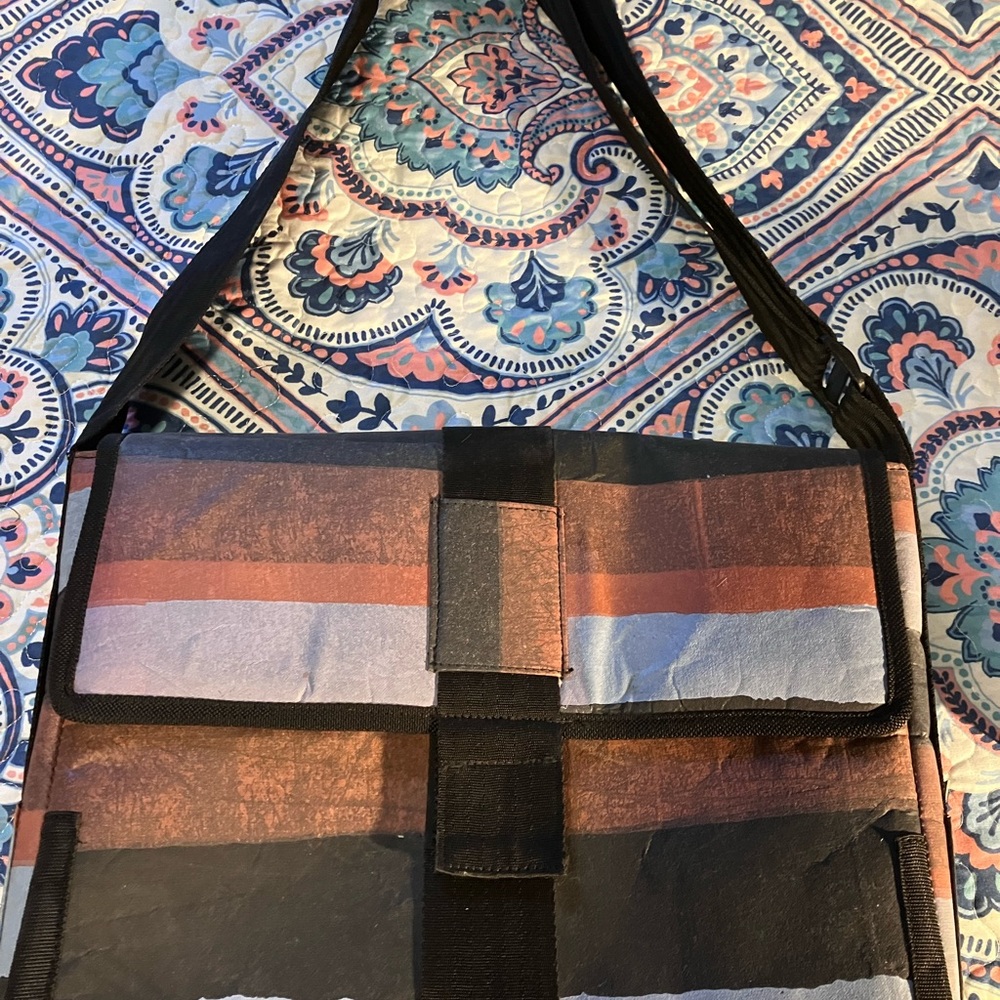 Unique Messenger/Laptop bag w/shoulder strap. Made with recycled plastic bottles